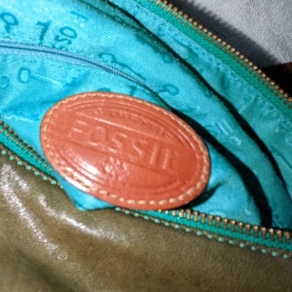 Vintage green leather Long Live Vintage crossbody bag. - Picture 9 of 13